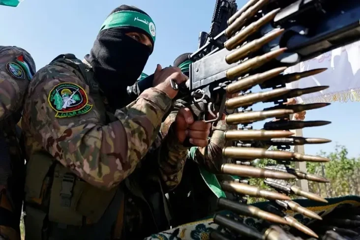 Hamas Eksekusi 3 Warga...