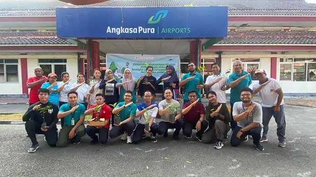 Peringati Hari Penanaman...