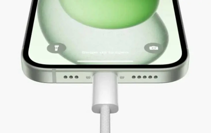 Isi Daya iPhone 15 Lemot?...