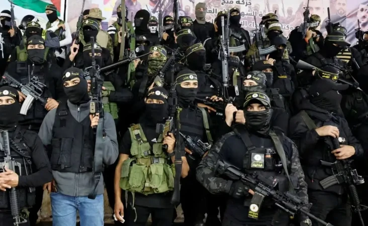Pejuang Palestina di...