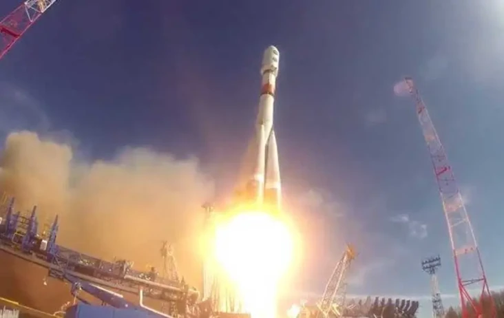 Satelit Rusia Kosmos-2570...