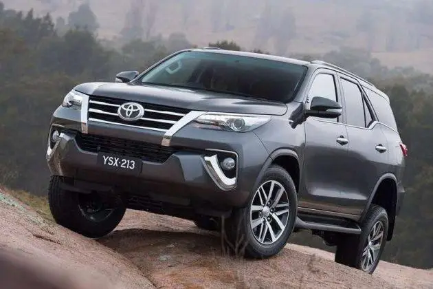 Toyota Siapkan Fortuner...