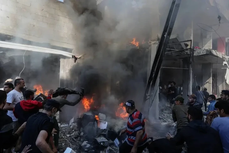 Brutal! Israel Jatuhkan...