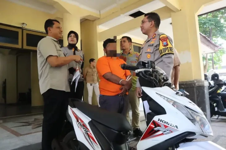 Aksi Pencurian Motor...