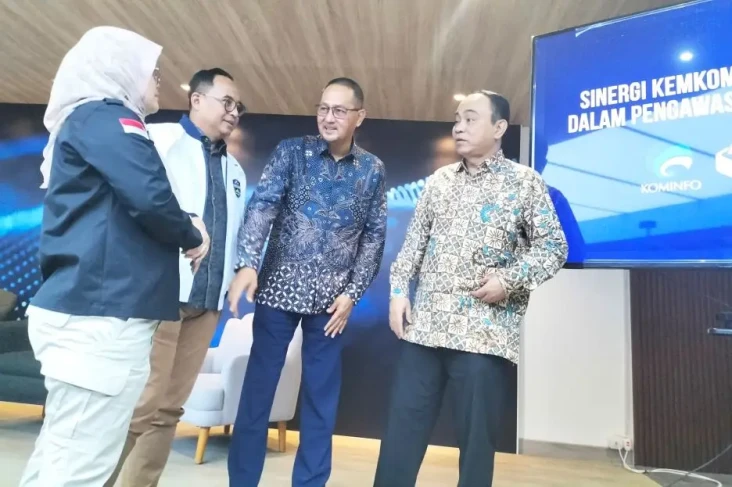 Kominfo Temukan 96 Kasus...