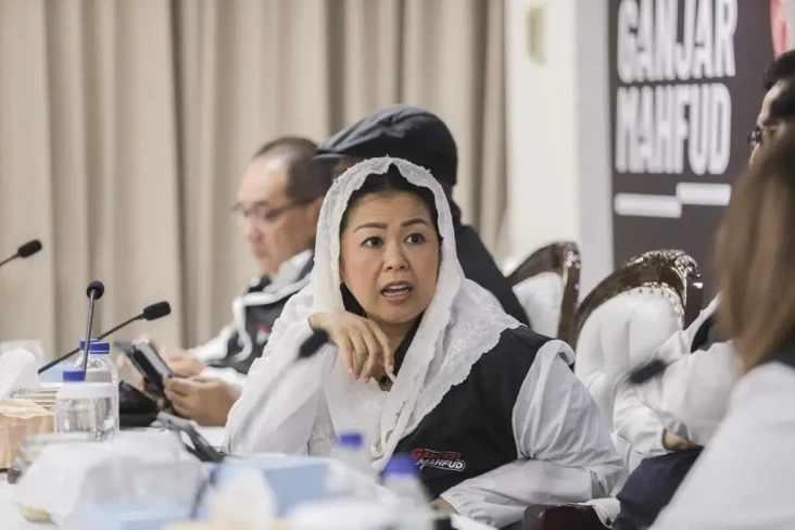 Yenny Wahid Beberkan...