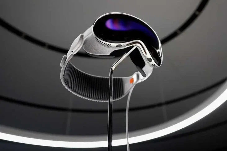 Supermahal, Apple Vision...