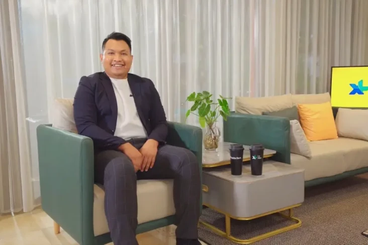 Satu Kamar dengan Ricardo...