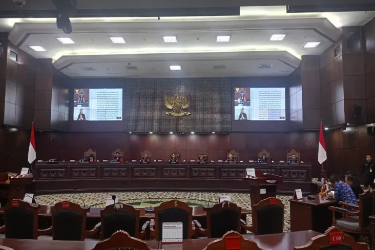 MK Tolak Gugatan Batas...