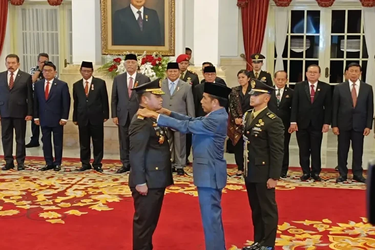 Resmi Dilantik Menjadi...