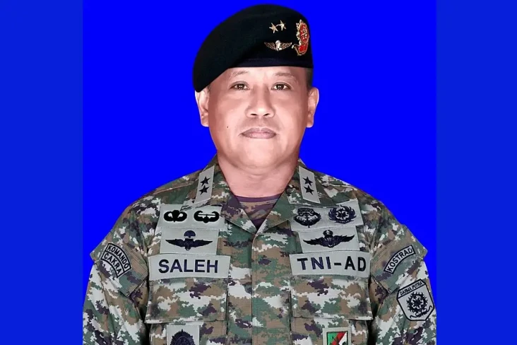 Panglima TNI Tunjuk...