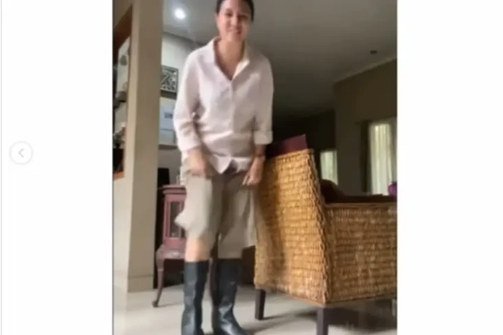 Viral! Perempuan Beli...