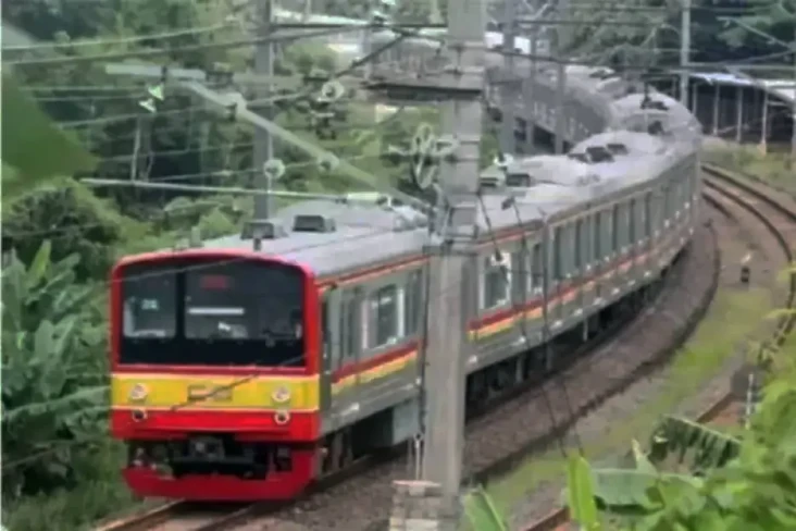 Kecelakaan KRL dengan...