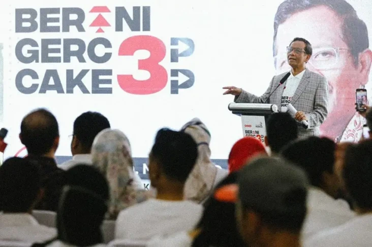 Mahfud MD: Banyak Orang...