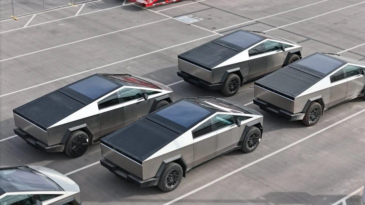 Tesla Cybertruck Resmi...