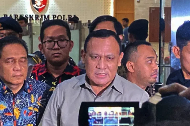 Diperiksa 10 Jam Lebih...