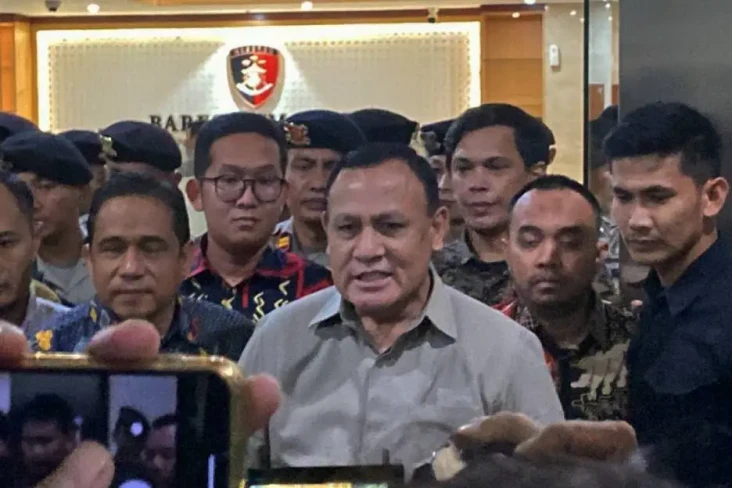 Diperiksa 10 Jam Lebih...