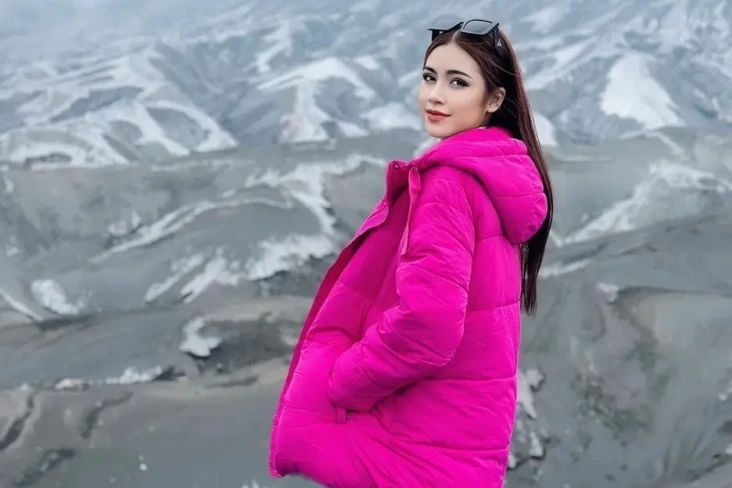 Rinoa Aurora Pertimbangkan...