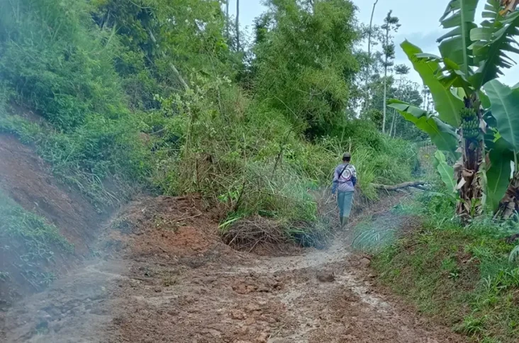 Bandung Barat Dikepung...