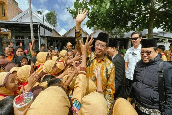 Kiai dan Santri Mataraman...