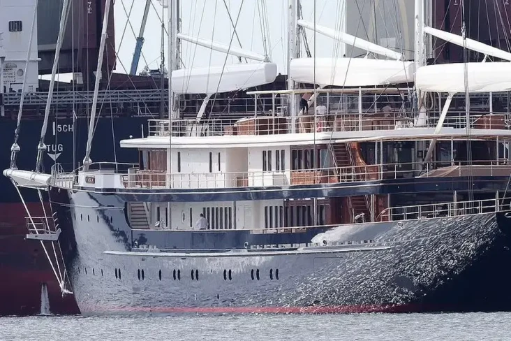 Intip Yatch Rp7,7 T...