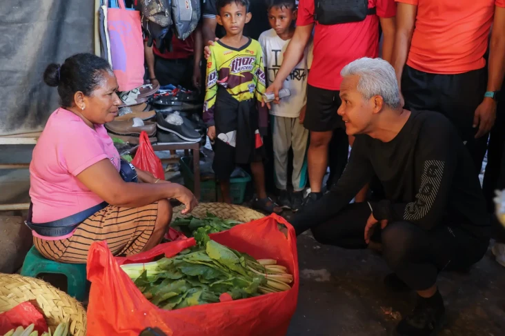 Awali Pagi di Kupang,...