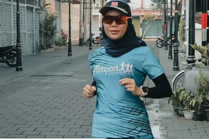 Hobi Olahraga, Siti...