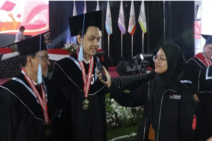 Kisah Perjuangan Ayah-Anak...
