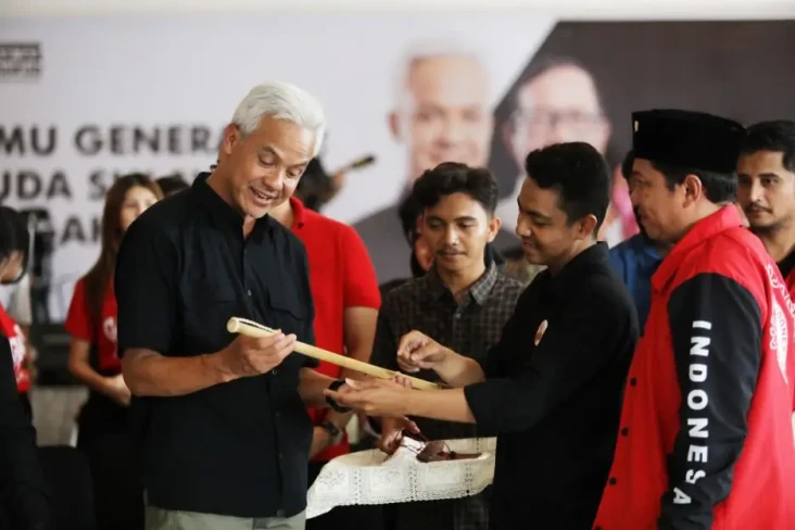 Momen Akrabnya Ganjar...