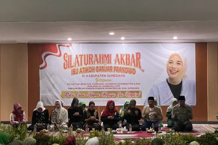 Siti Atikoh Ganjar Sebut...