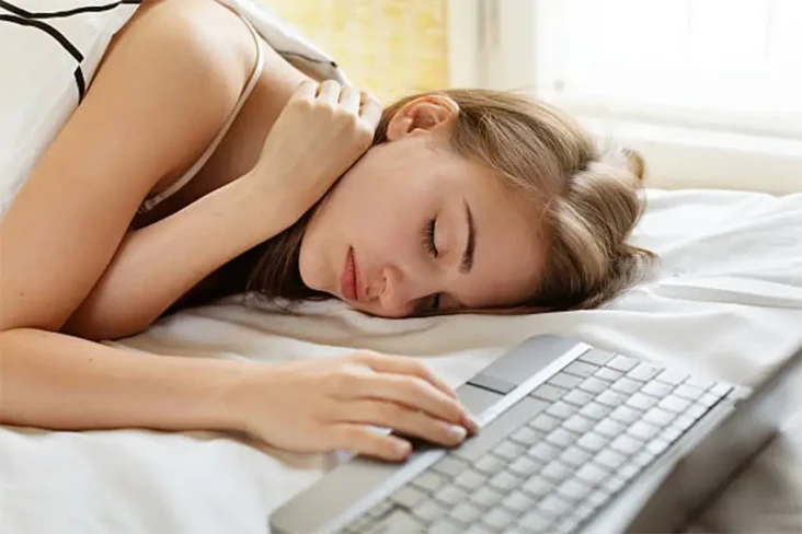 6 Manfaat Tidur Siang...