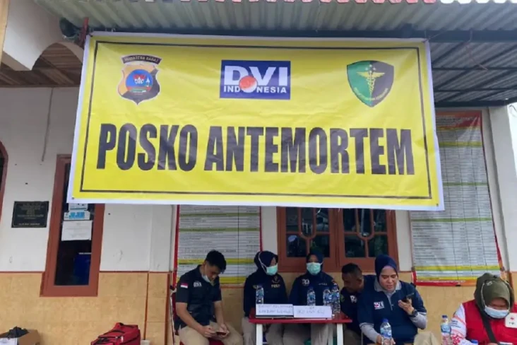11 Pendaki Tewas di...