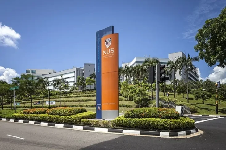 10 Universitas Terbaik...