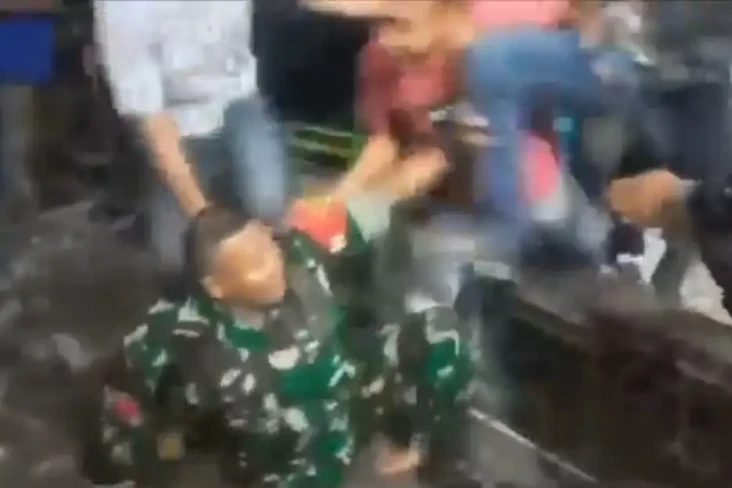 Brutal! Prajurit TNI...