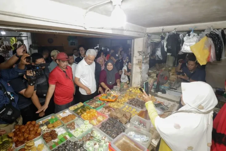 Blusukan ke Pasar Baru...