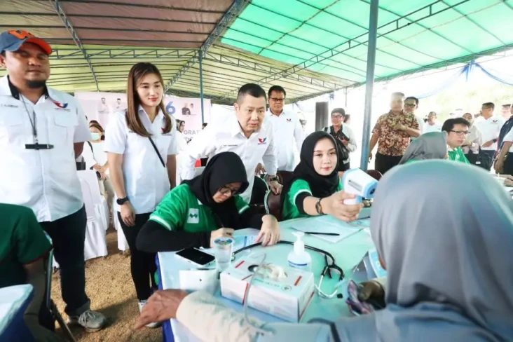 Partai Perindo Gelar...