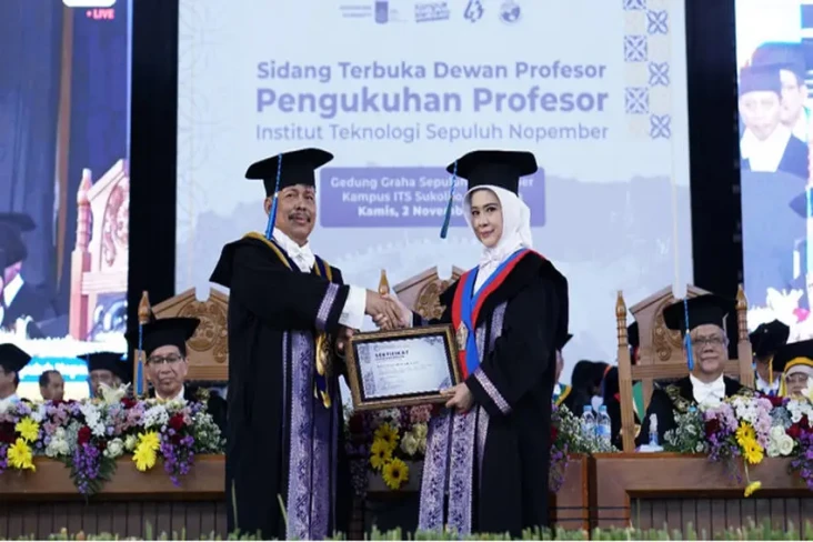 Wiwiek Hendrowati Jadi...