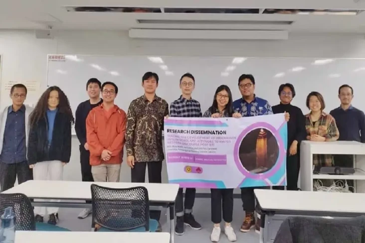 Tiga Dosen Hubungan...