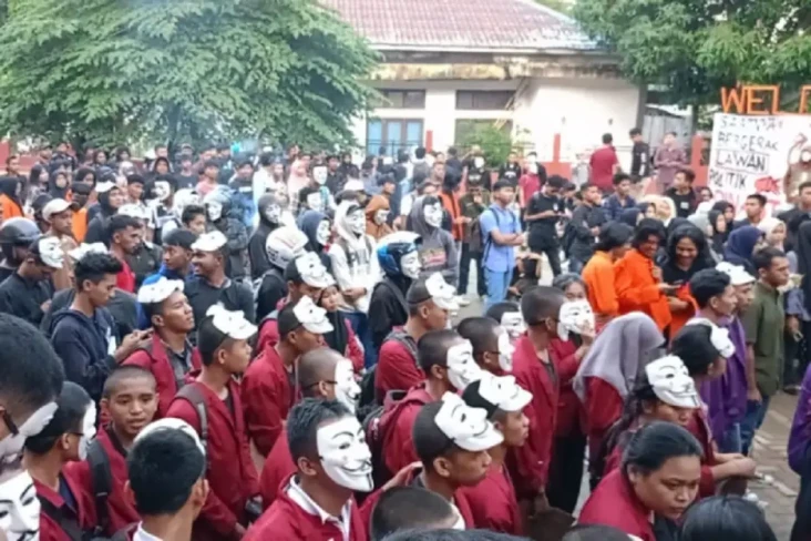 Gelar Mimbar Bebas,...