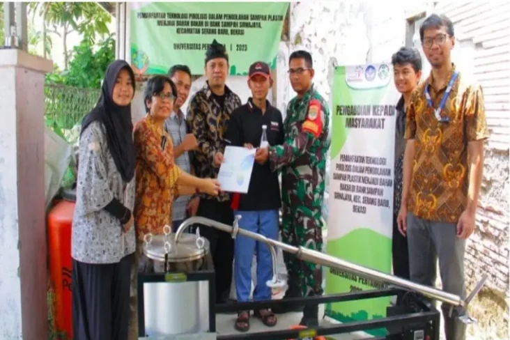 Unik! Sampah Mi Instan...