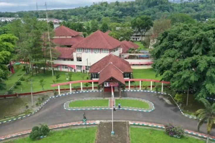 Deretan Sekolah Kedinasan...