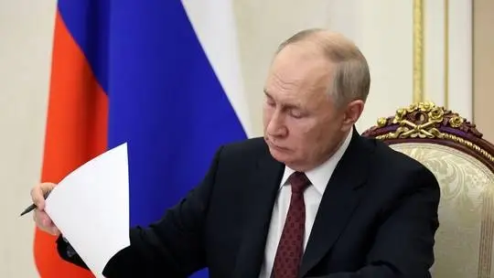 Putin akan Kunjungi...