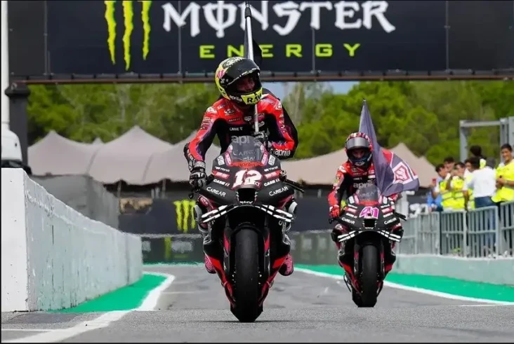 Resmi, Aprilia Gandeng...
