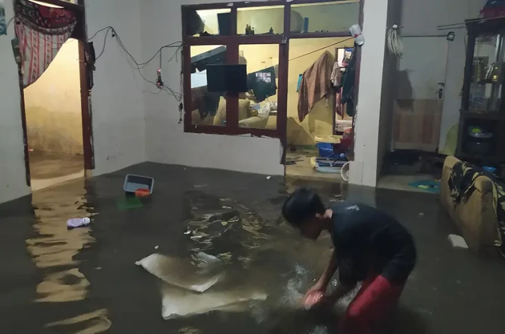 Banjir Rendam 350 Rumah...
