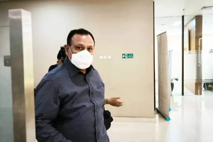 Penyidik Cecar Firli...