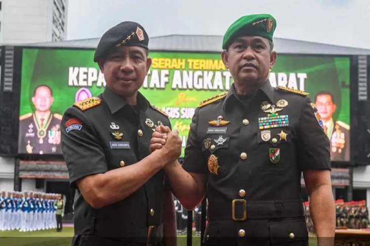 Dua Jenderal TNI Bintang...