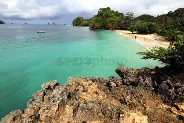 7 Wisata Pantai Tercantik...