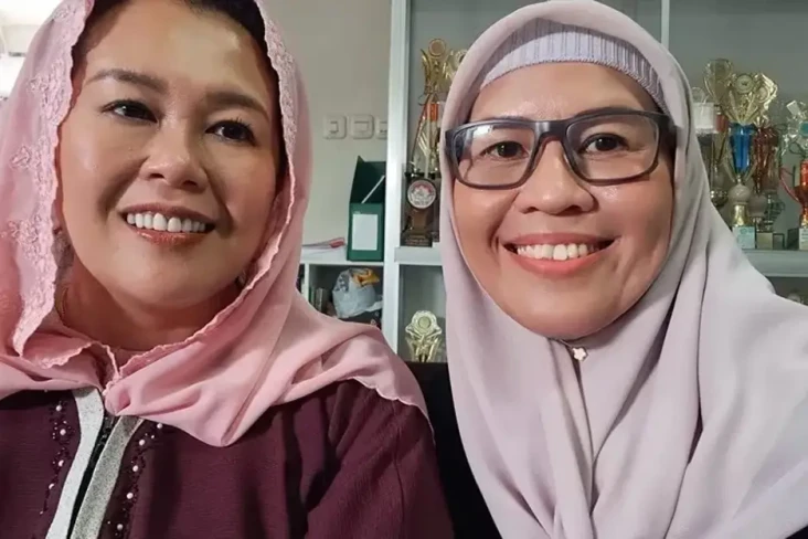 Komunitas Elang V Pendukung...