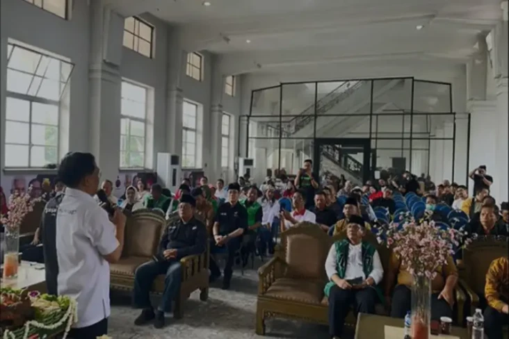 Gedung Internatio Surabaya...