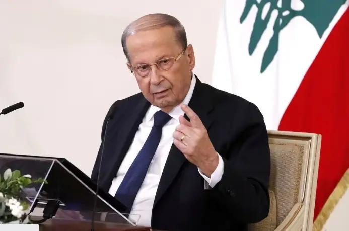 Profil Michel Aoun,...